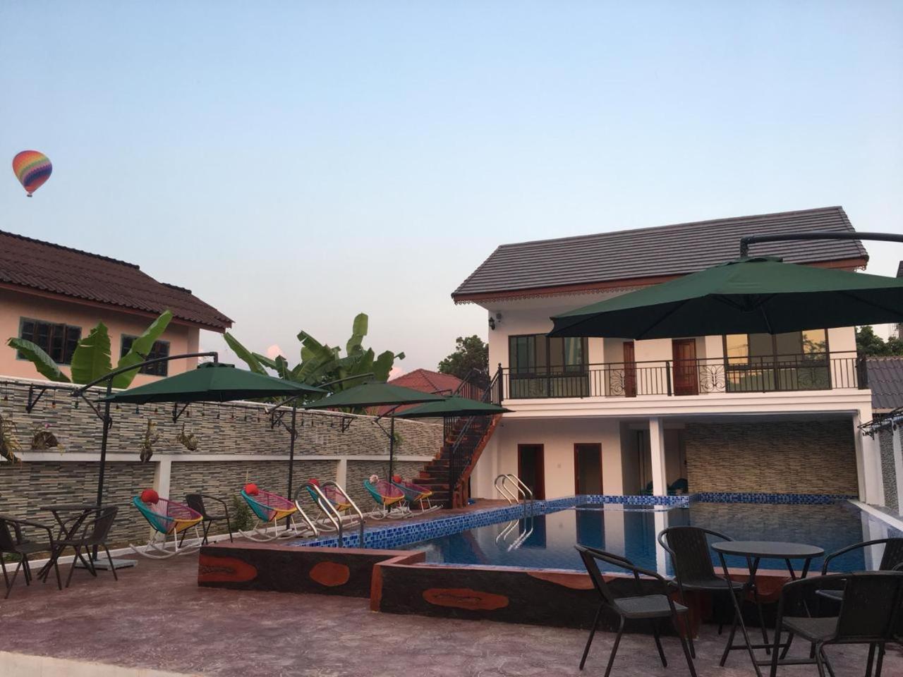 Eden De Vang Vieng Hotel Exterior photo